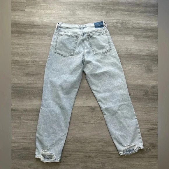Abercrombie & Fitch Mom high rise jeans Sz 30 - Picture 2 of 6